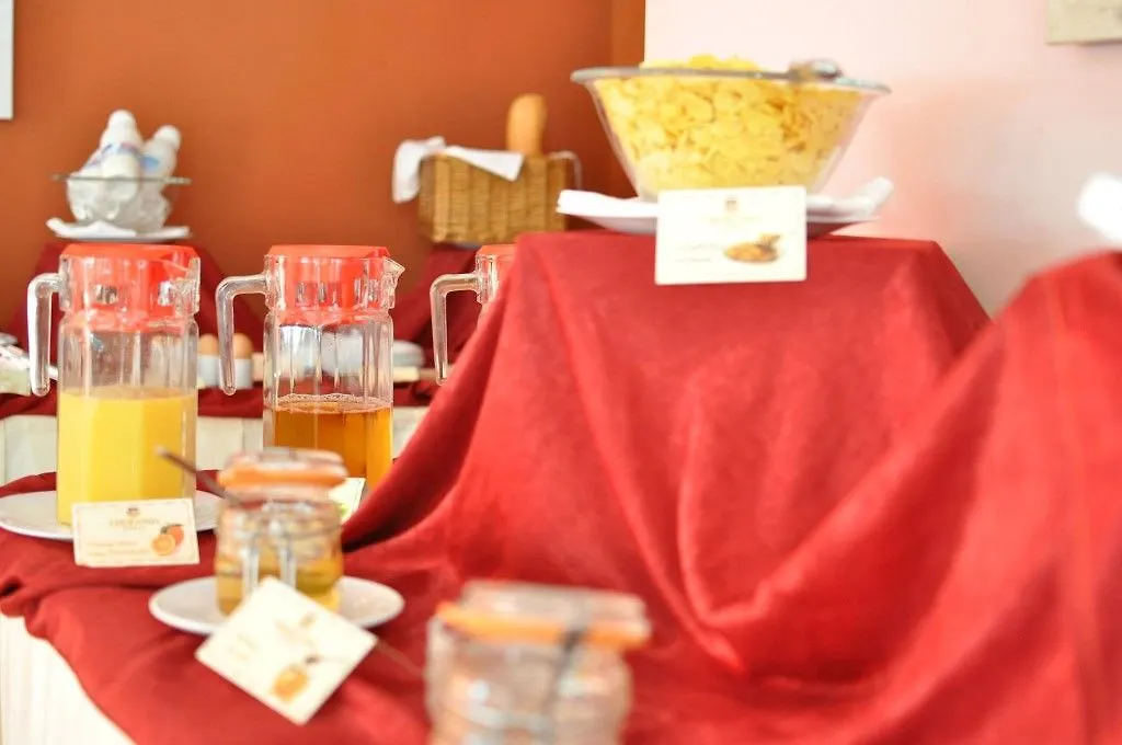 טיראנה Theranda Boutique Hotel 3*,  אלבניה