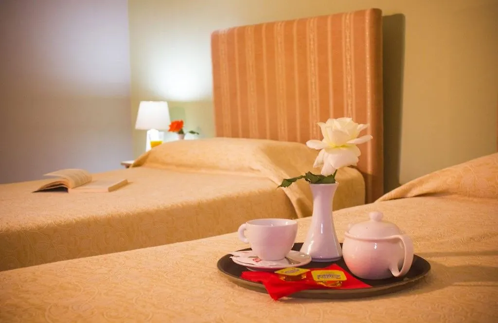 טיראנה Theranda Boutique Hotel