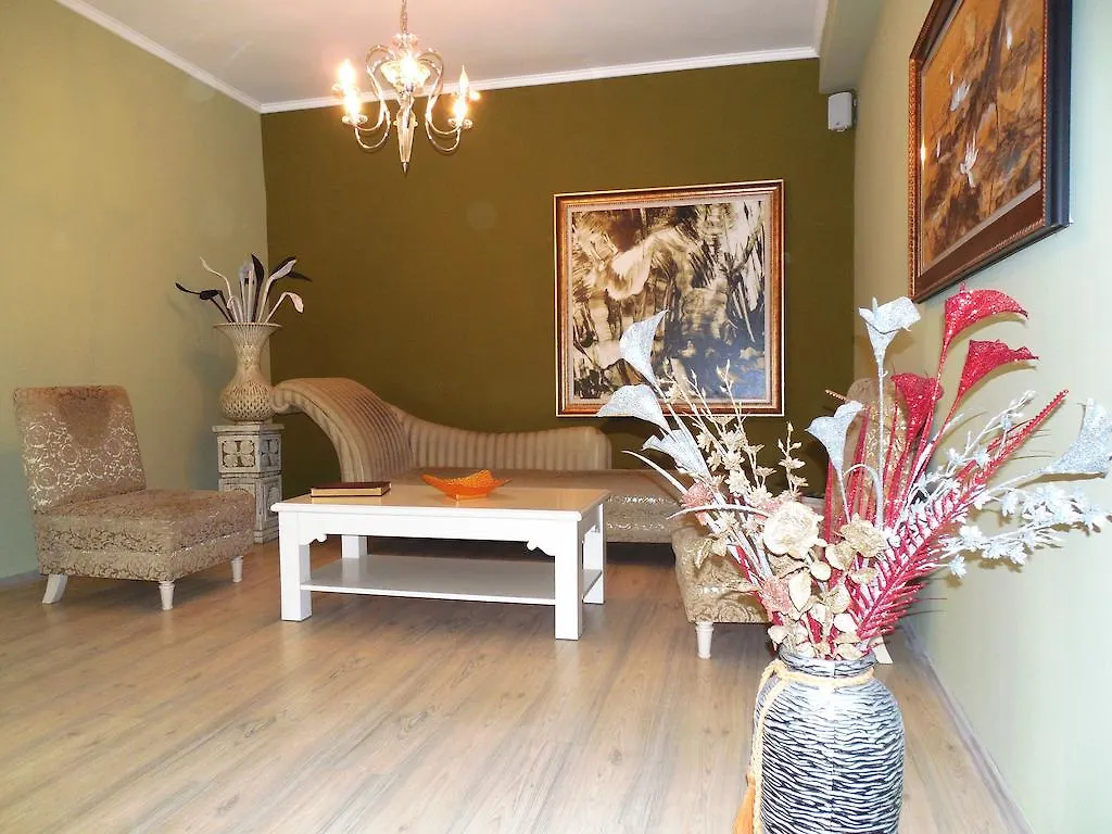 טיראנה Theranda Boutique Hotel